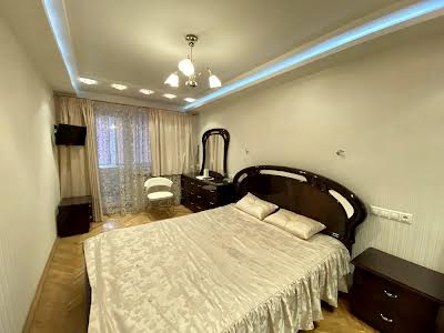 квартира за адресою Велика Васильківська вул. (Червоноармійська), 136