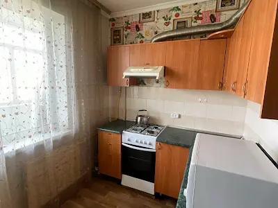 квартира за адресою Романа Шухевича просп. (Генерала Ватутіна), 24-Б