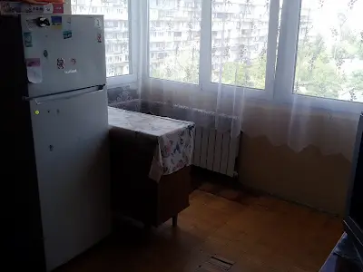 квартира за адресою Дніпровська набережна вул., 11-А