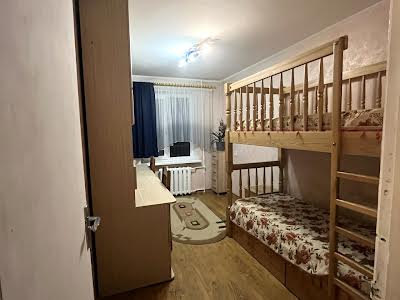 квартира по адресу Ивана Дзюбы ул. (Сімʼї Сосніних), 12