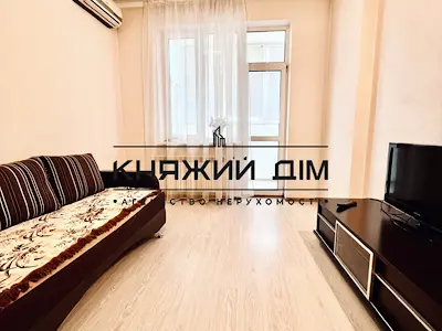 квартира по адресу Уинстона Черчилля ул. (Красноткацкая), 43