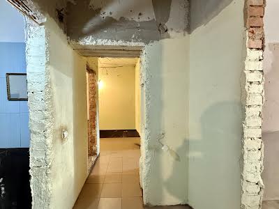 коммерческая по адресу Полтавська, 64в