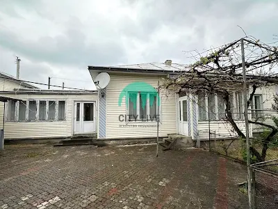 дом по адресу с. Старые Куты, Банська, 2
