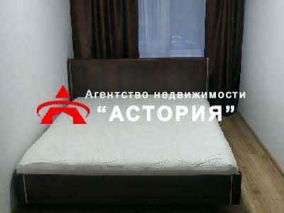 квартира по адресу Независимой Украины ул. (40 лет Советской Украины), 63