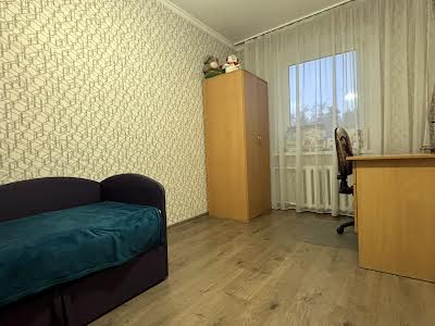 кімната за адресою Олега Мудрака вул. (Генерала Наумова), 25