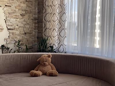 квартира за адресою Дніпровська набережна вул., 19