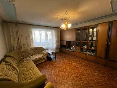 квартира за адресою Олега Ольжича вул. (Ленінградська), 7а