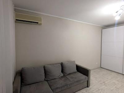 квартира за адресою Ревуцького вул., 42 Б