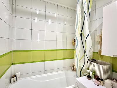 квартира за адресою Регенераторна вул., 4 к10