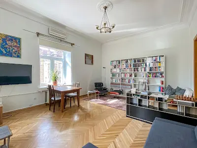 квартира за адресою Хрещатик вул. (Kreschatic), 15