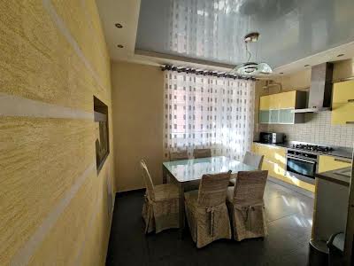 квартира за адресою Заміська вул., 10