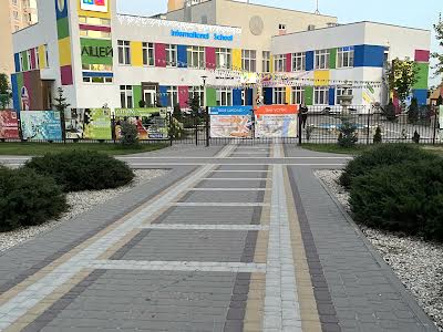 квартира за адресою с. Святопетрівське, Лесі Українки бульв., 18а 