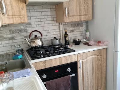 квартира за адресою Космонавтів вул., 20