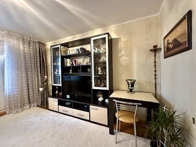 квартира за адресою Академіка Корольова вул., 48