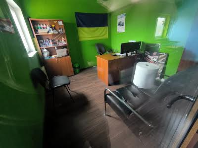 комерційна за адресою Братиславська вул., 54