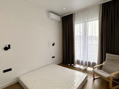 квартира за адресою паркова, 11