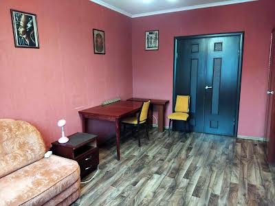 квартира по адресу Незалежності бульв. (50 років Жовтня), 15