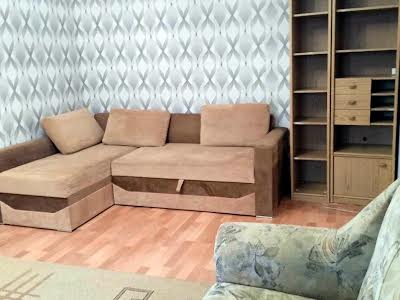 квартира за адресою Драгоманова вул., 12