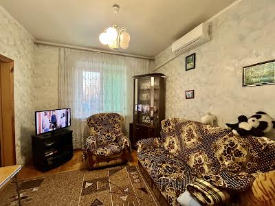будинок за адресою Незалежності