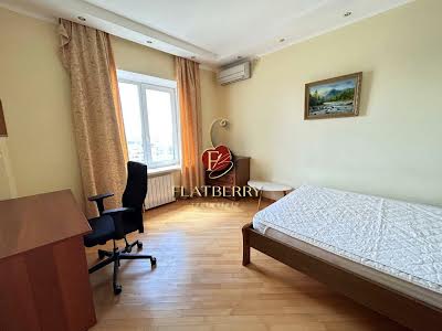 квартира за адресою Дмитрівська вул., 69