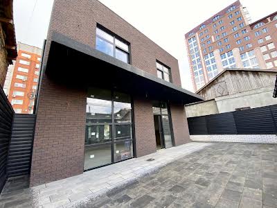 коммерческая по адресу Грушевського ул., 32-А