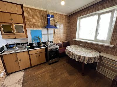 квартира за адресою Космонавтів вул., 132