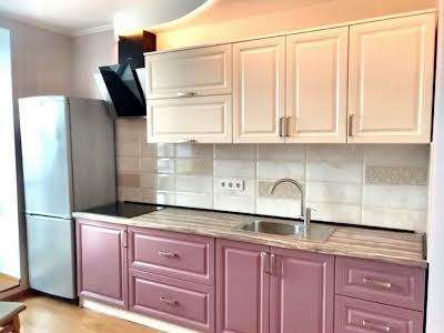 квартира за адресою Бориспільська вул., 6