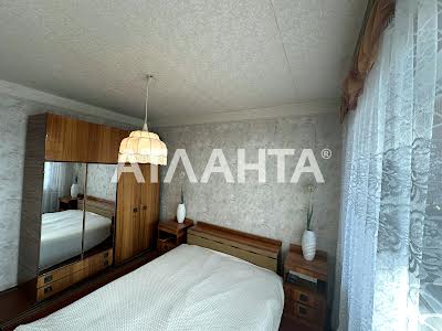 квартира за адресою Композитора Лятошинського вул., 12