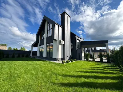 будинок за адресою Амосова, 1