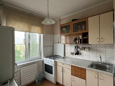 квартира за адресою Прирічна вул., 6