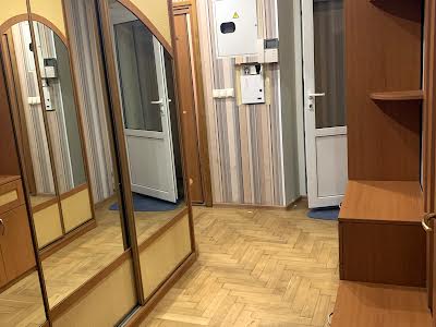 коммерческая по адресу Евгения Чикаленко ул. (Пушкінська), 28
