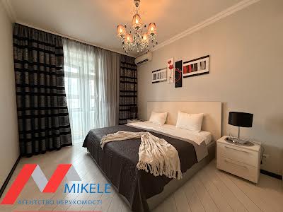 квартира за адресою Шота Руставелі вул., 44