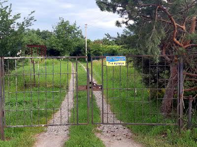 участок по адресу Садова