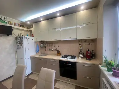 квартира за адресою Братства Тарасівців вул. (Декабристів), 9