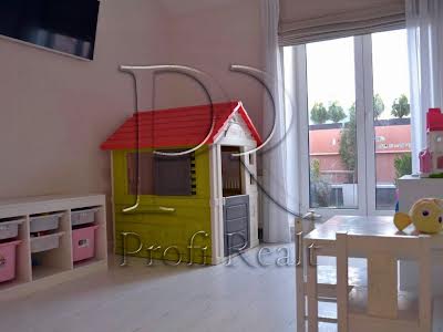 квартира за адресою Регенераторна вул., 4