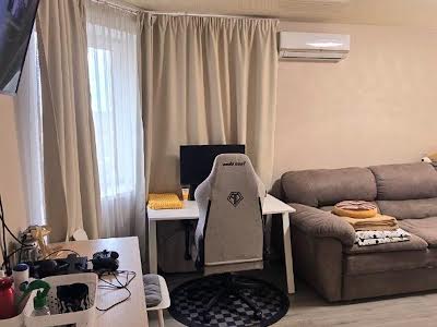 квартира за адресою Оксамитова вул., 20-В