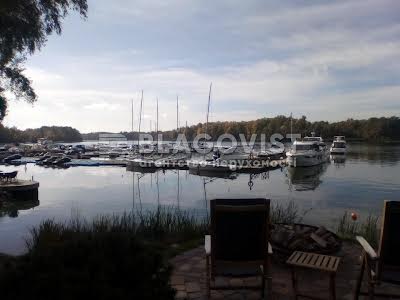 квартира за адресою Раїси Окіпної вул., 18