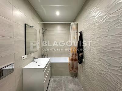 квартира за адресою Ревуцького вул., 40г