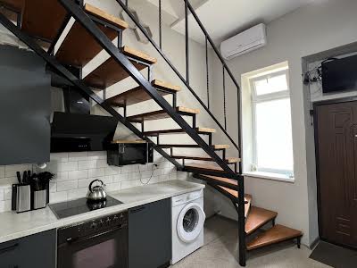 квартира по адресу Шандора Петефі пл., 3