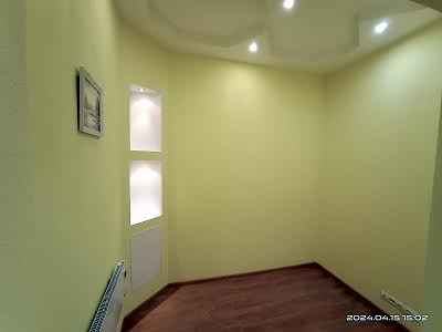 комерційна за адресою Прохоровська вул., 7