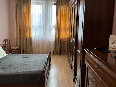 квартира по адресу Шота Руставели ул., 44