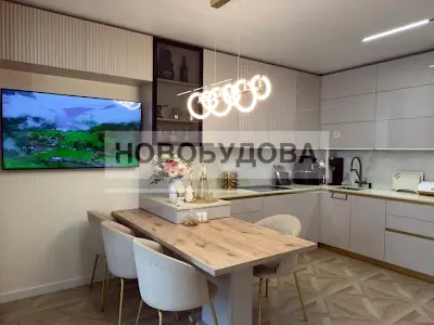 квартира за адресою Збройних Сил України вул. (Інтернаціоналістів), 41