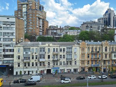 квартира за адресою Басейна вул., 12