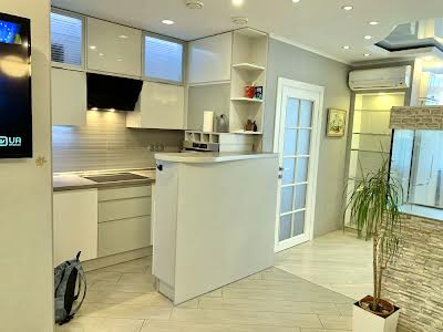 квартира за адресою Юрія Кондратюка вул., 5