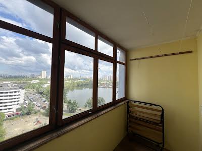 квартира за адресою Драгоманова вул., 1-К