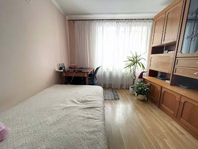 квартира за адресою Василя Стуса вул., 17