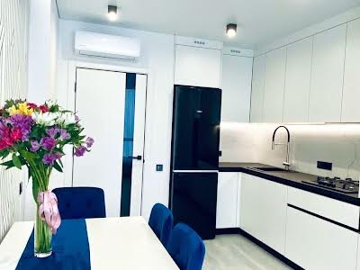 квартира за адресою Карла Мікльоша вул., 19