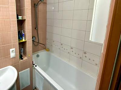 квартира за адресою Романа Ратушного вул. (Волгоградська), 29