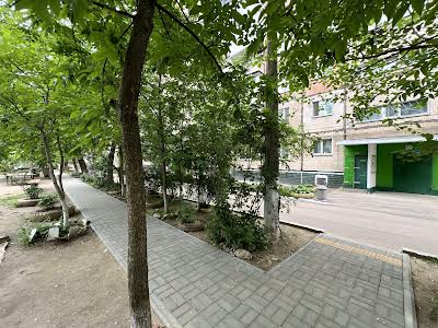 квартира за адресою Космонавтів вул., 132