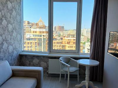 квартира по адресу Генуэзская ул., 5